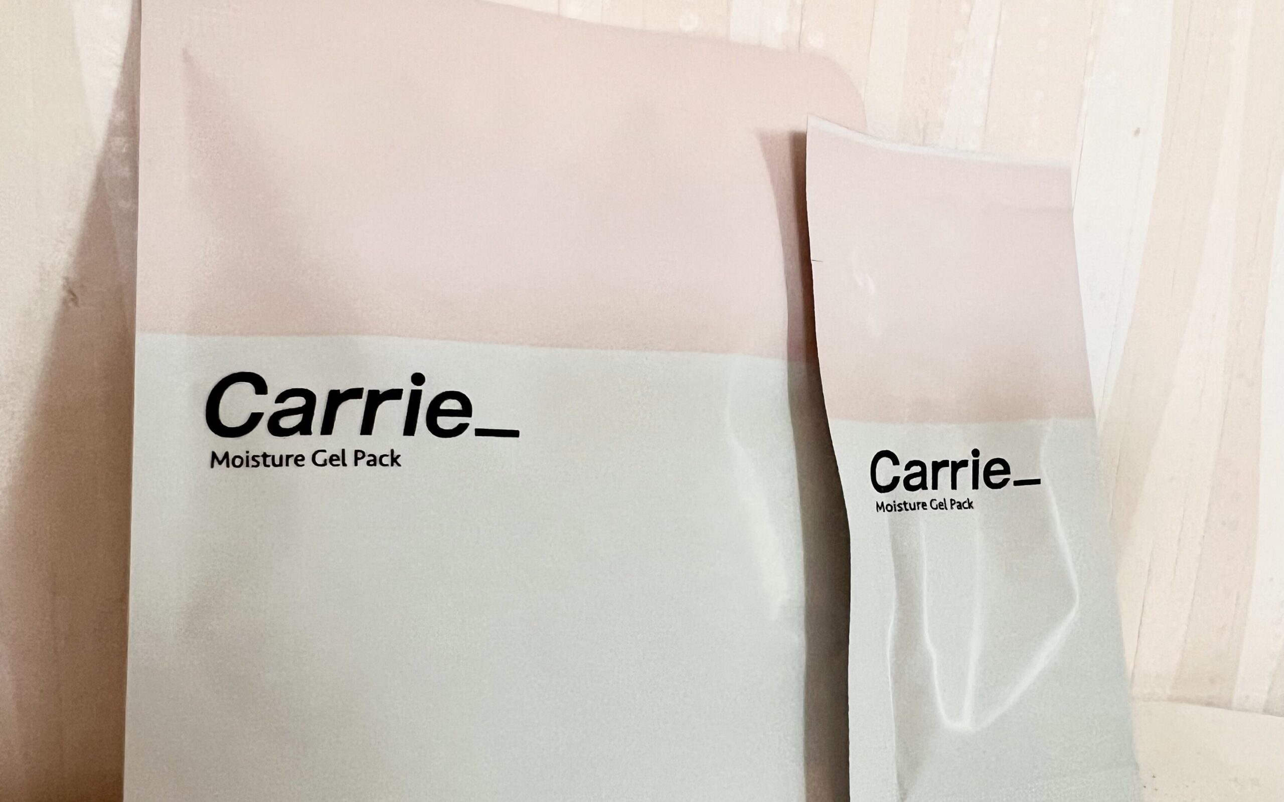 川村真木子さんが開発した炭酸パック「Carrie」のパッケージです。