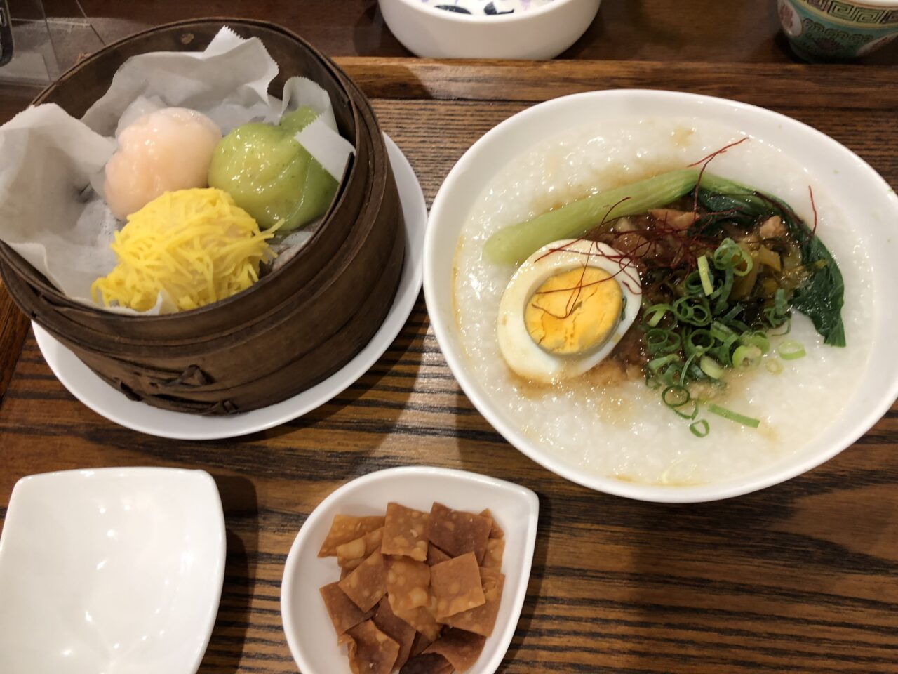 大阪府八尾市にある台湾カフェ「金萱堂」の台湾粥セット
