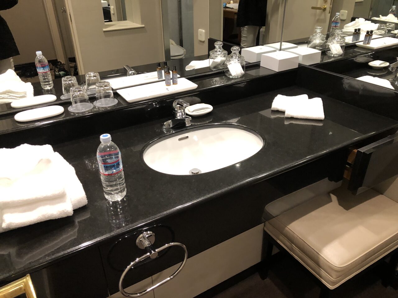 ウェスティンホテル大阪の客室【スタンダードツイン】洗面所