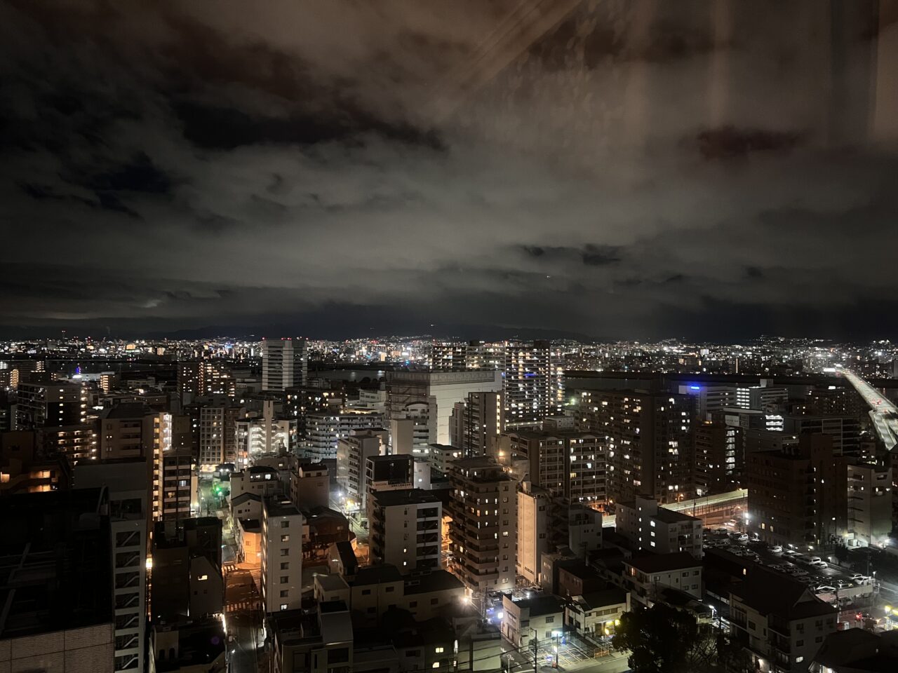 ウェスティンホテル大阪の客室【スタンダードツイン】からの夜景