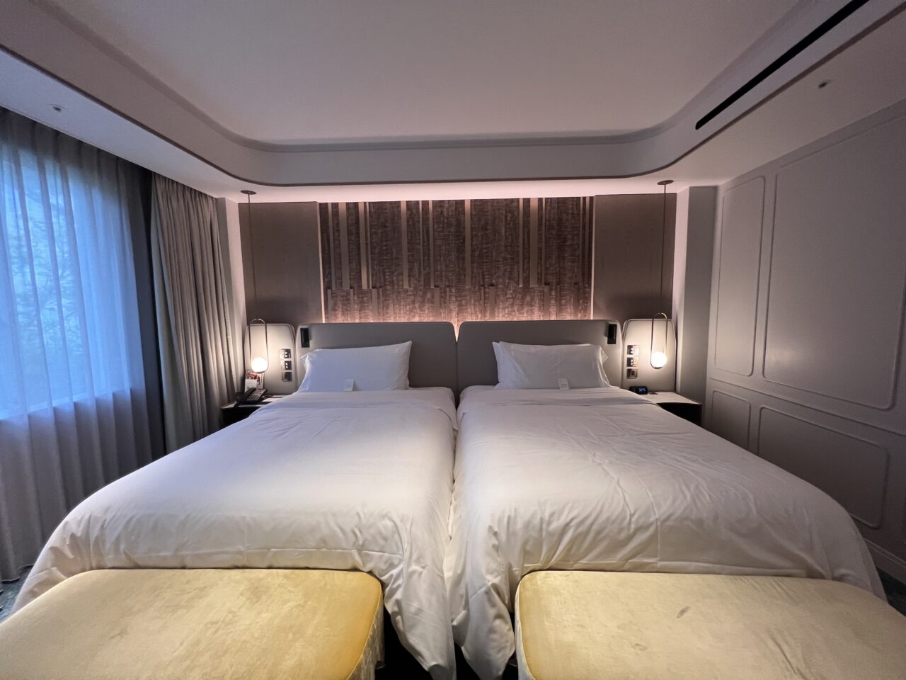 ウェスティン都ホテル京都の客室【ジュニアスイート2ダブルベッド】のベッド