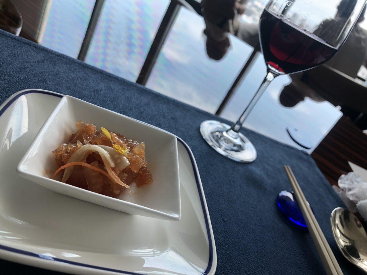 コンラッド東京28階の中華料理チャイナブルーのランチメニュー、前菜