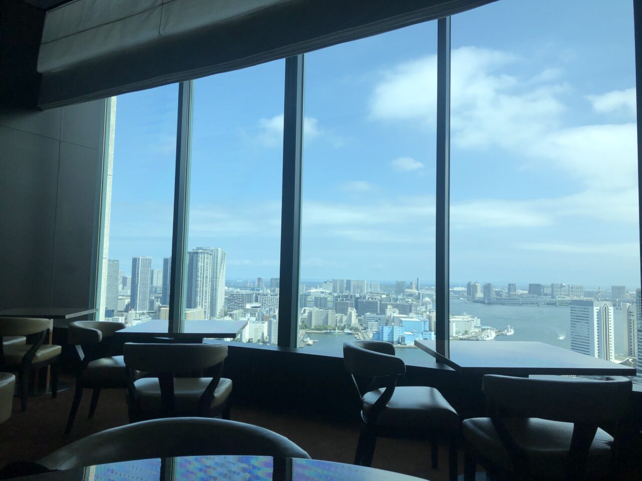 コンラッド東京28階の中華料理チャイナブルーからみえる景色