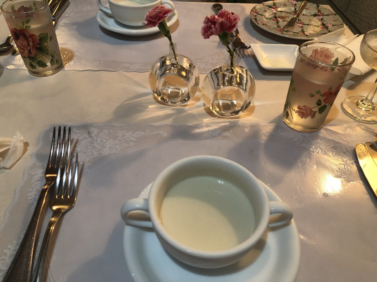 マーベラスパラディ白金のランチコースの季節のポタージュスープ