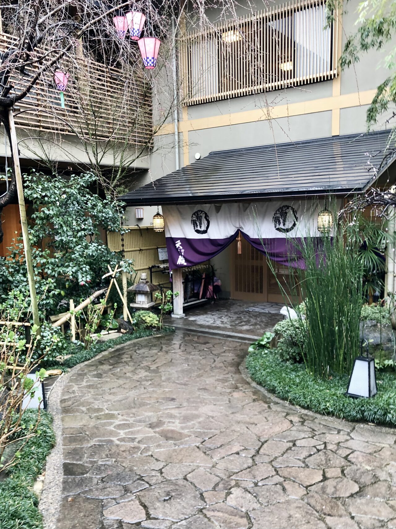 大阪にある庭園付き個室・天王殿の外観