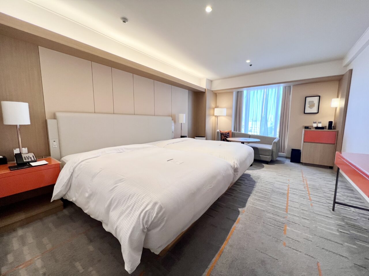 シェラトン都ホテル大阪の客室【プレミアムフロアデラックスツイン12階】