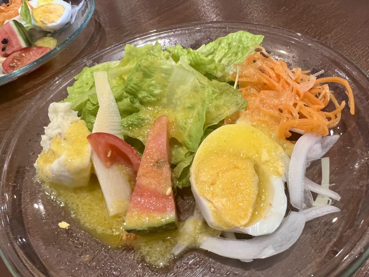 大阪市の長居駅にある創作イタリアン「ファゴット」のファゴットランチのサラダ