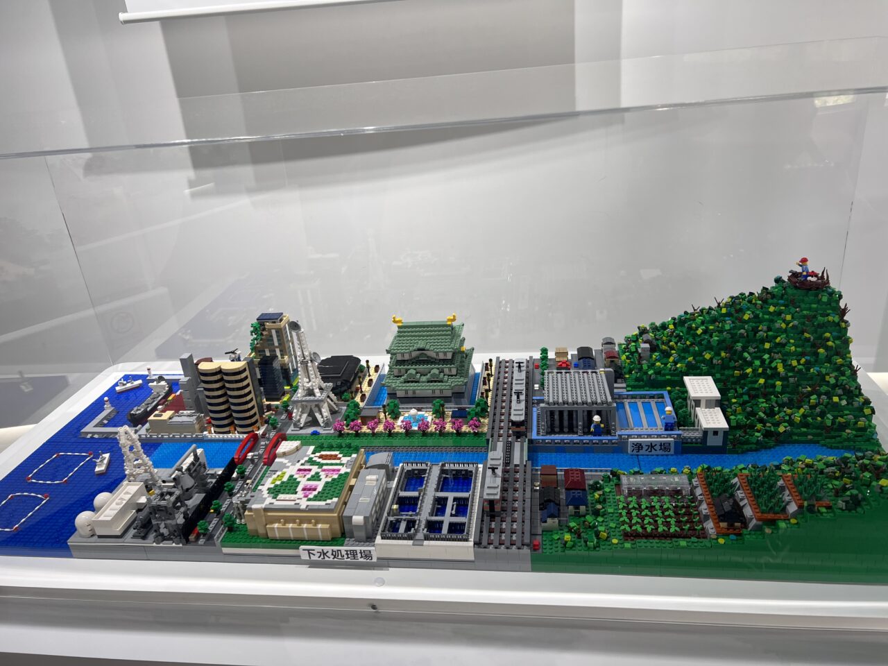 大阪市下水道科学館のレゴで作られた下水処理場