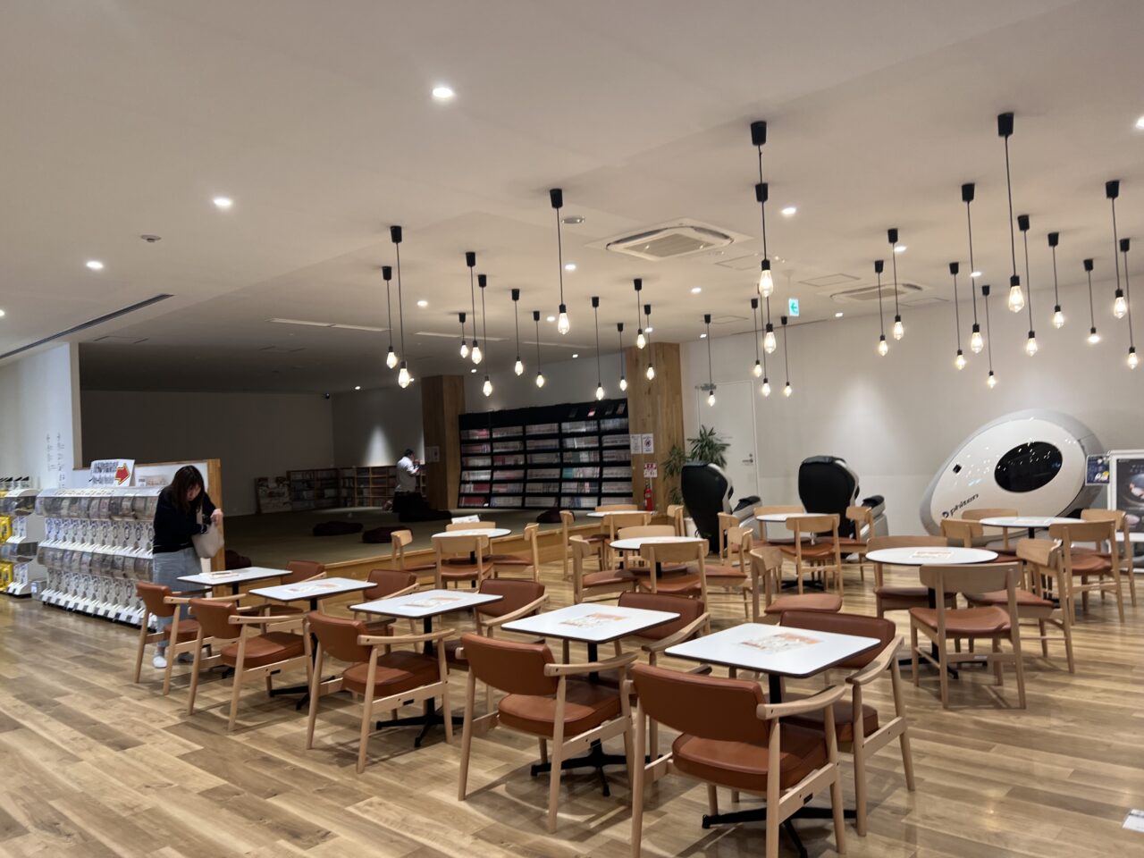 アクアイグニス関西空港のカフェ＆休憩スペース