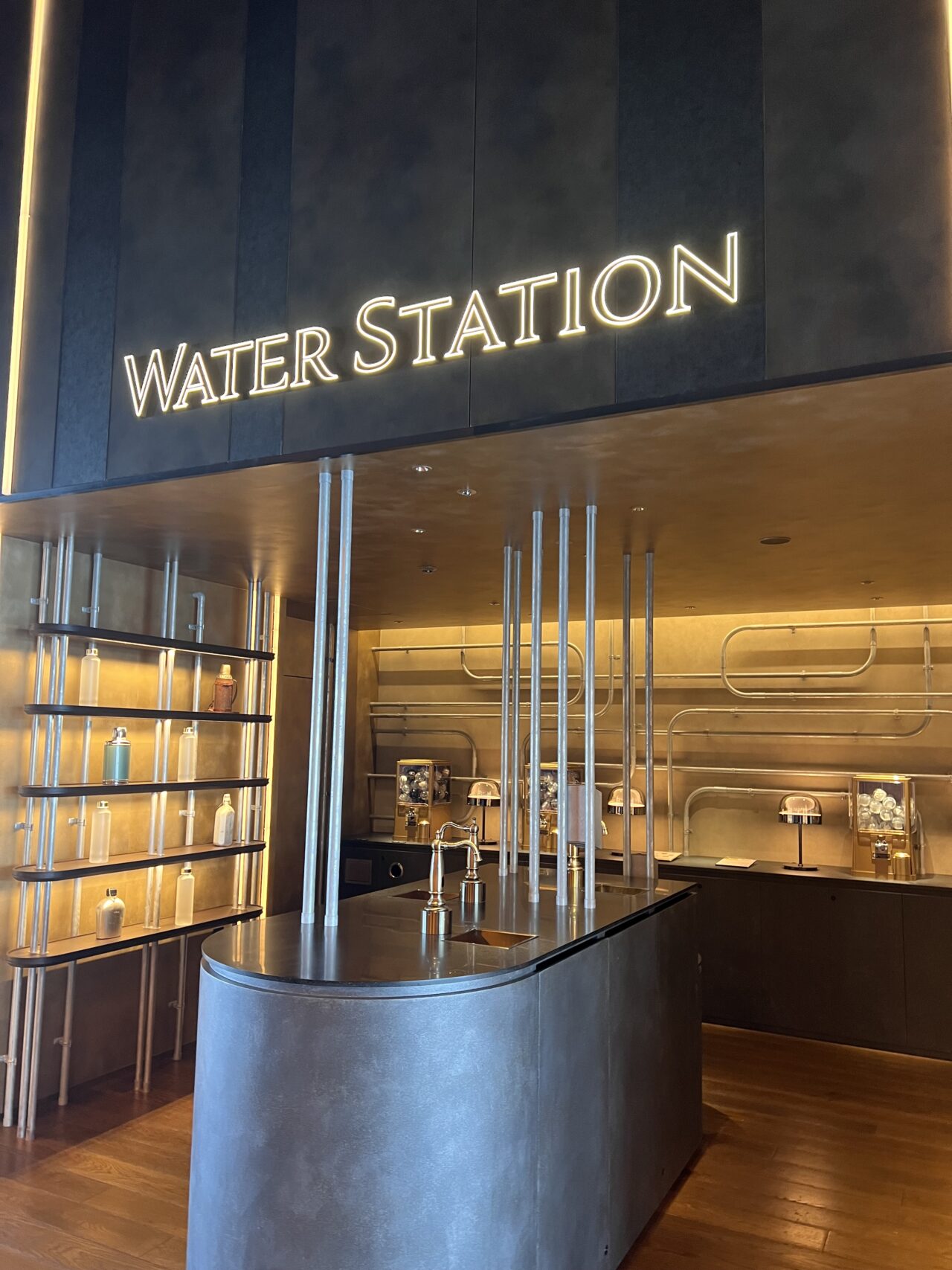 大阪ステーションホテルオートグラフコレクションのWater Station