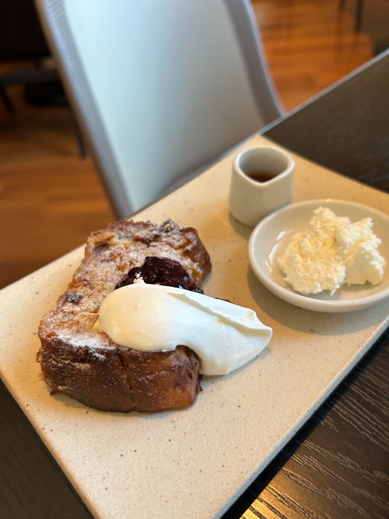 セントレジス大阪のラベデューダの朝食。フレンチトースト